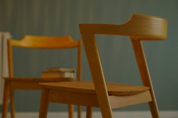 Comment nettoyer un canapé avec une shampouineuse : nos conseils essentiels